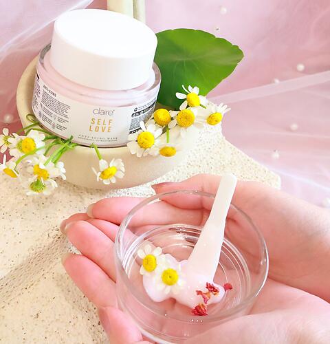 SELF LOVE ANTI-AGING MASK